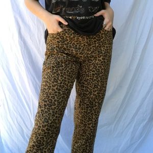 *SOLD on depop* Leopard Print Straight Leg Jeans